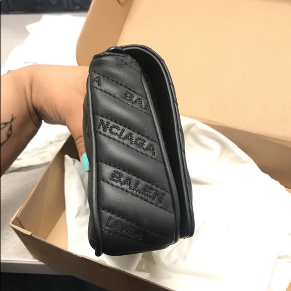 Brand new balenciaga crossbody bag - Picture 5 of 7